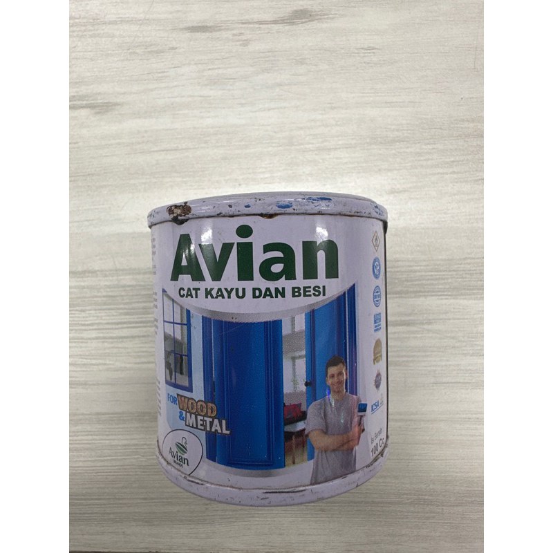 Avian Cat Kayu dan Besi 100 cc ( Dove Grey - 911 )