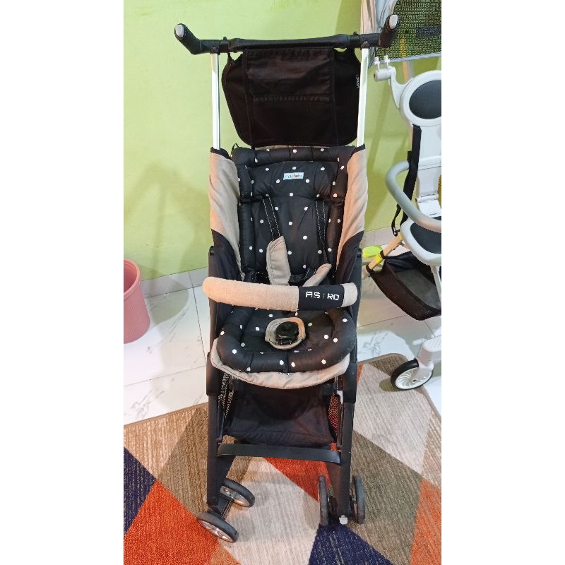 Preloved Stroller Baby Elle Astro Beige