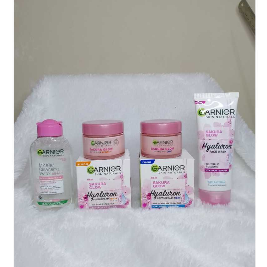 Paket 4in1 Skincare Garnier Sakura Glow Skin Barrier Complete Set Untuk Glowing Maksimal  , Day Crea