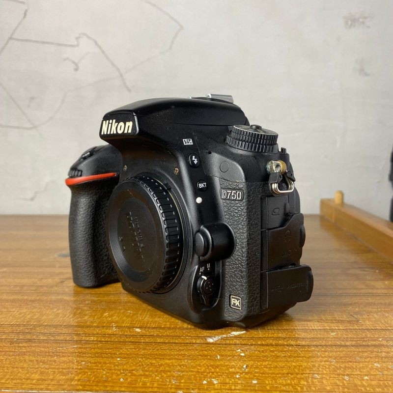 nikon D750 body only second