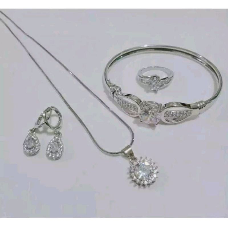 set perhiasan titanium permata crystal silver