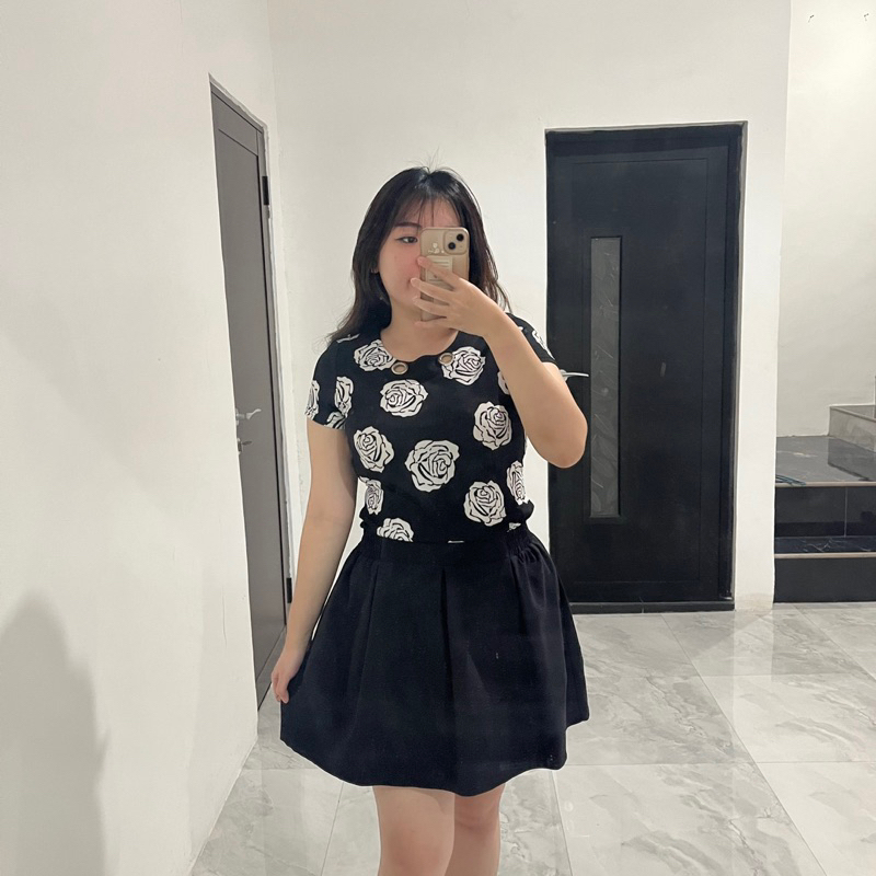 Moscato Roses Dress in Black - Dress Acara Formal Kantor Korean Style