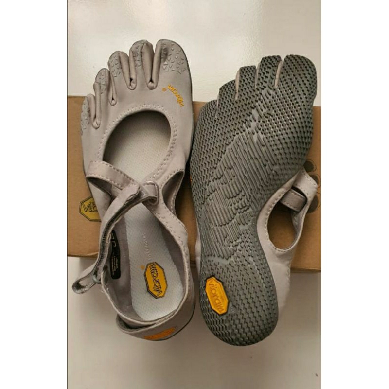 Sepatu Second Vibram Good cond