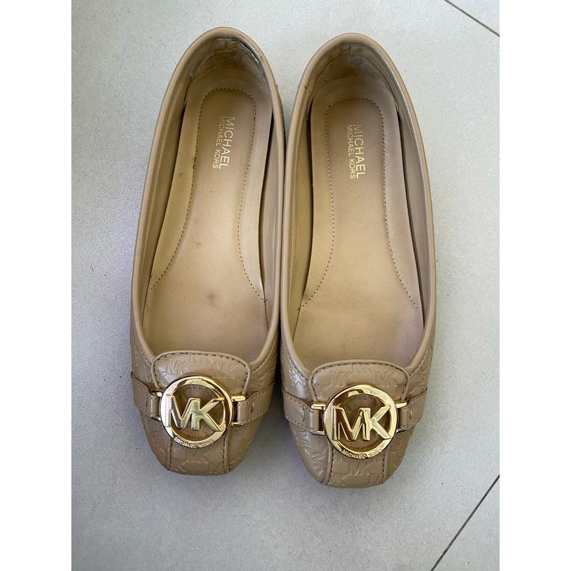 Preloved Ori MK Flat Shoes size 6