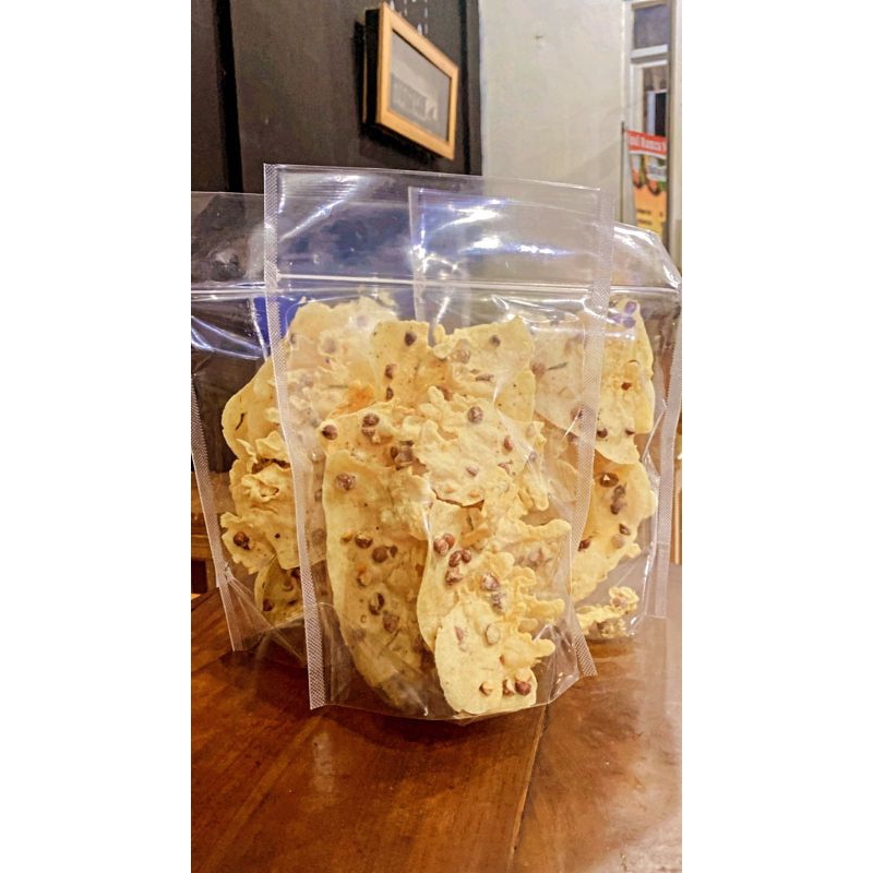 

peyek kacang tanah