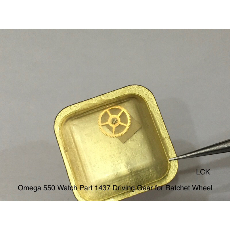 Omega 550 Watch Part 1437 Driving Gear for Ratchet Wheel / Omega 550 Part 1437 untuk Mesin Jam Tanga