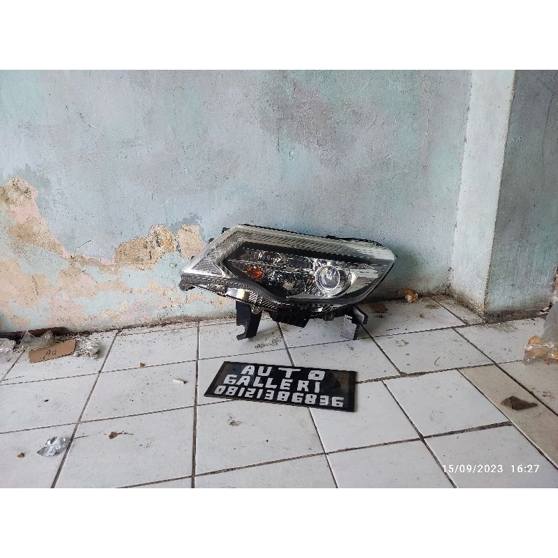 headlamp nissan terra TERRA