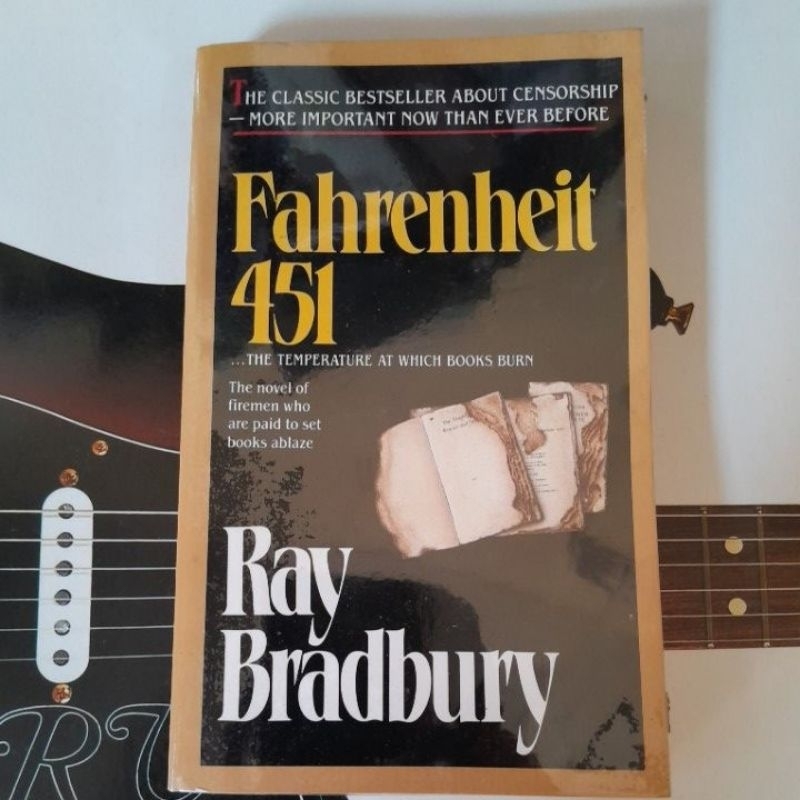 (English) Novel Fahrenheit 451 100% Original