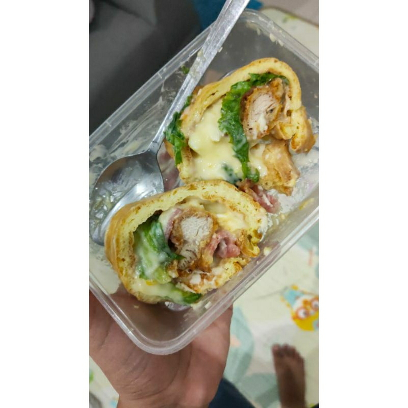 

Wenak Jon- Soes Roll Pork