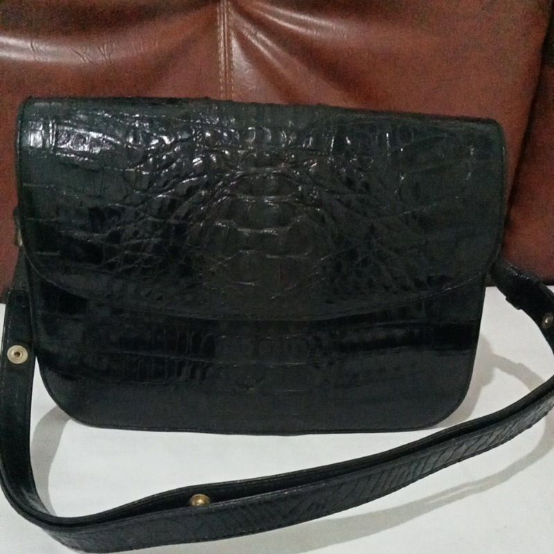 preloved vintage croco slingbag taiga second branded fashion full leather tas pesta like new murah b