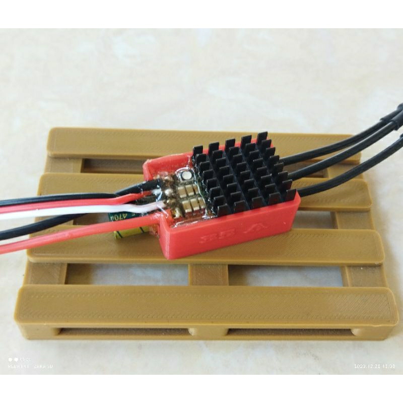 ESC brushless blheli_s 35a sudah setup crawler  include ubec 5v + WP