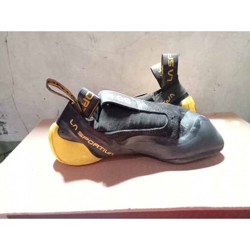 Sepatu Panjat Lasportiva Size 35 Cobra