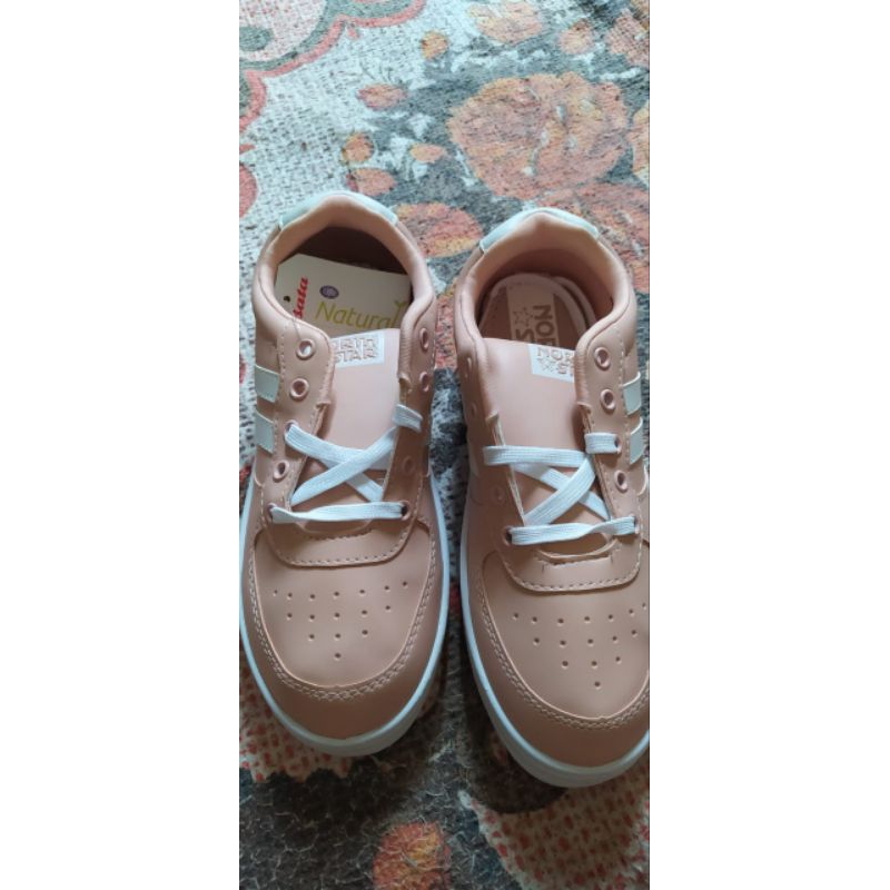Sepatu wanita/ north star/bata/ sepatu cewek