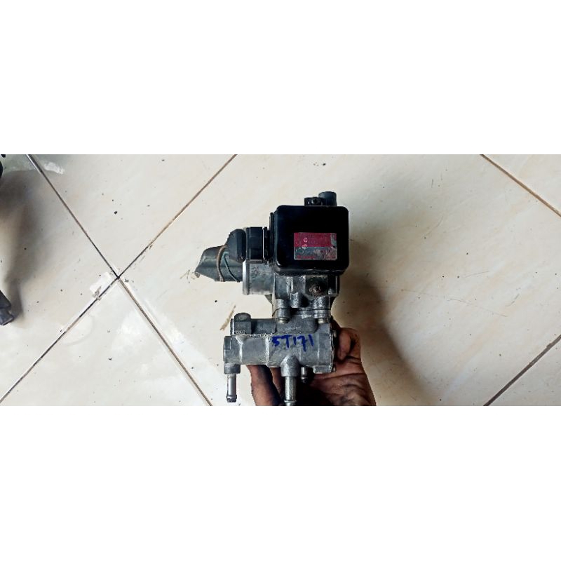throttle body toyota corona st171