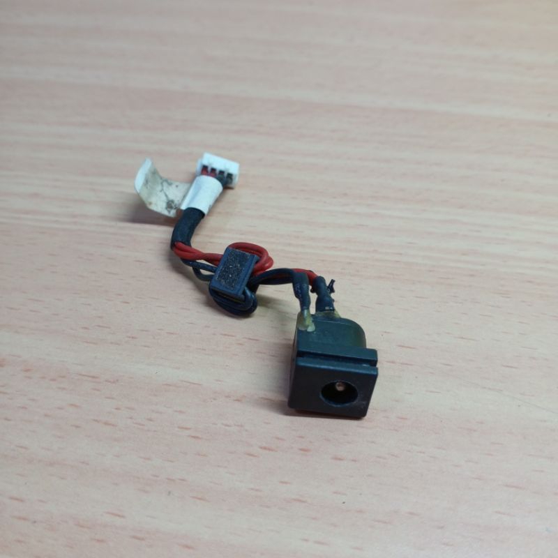 colokan original Jack DC power Jack adaptor Laptop Toshiba satellite L630