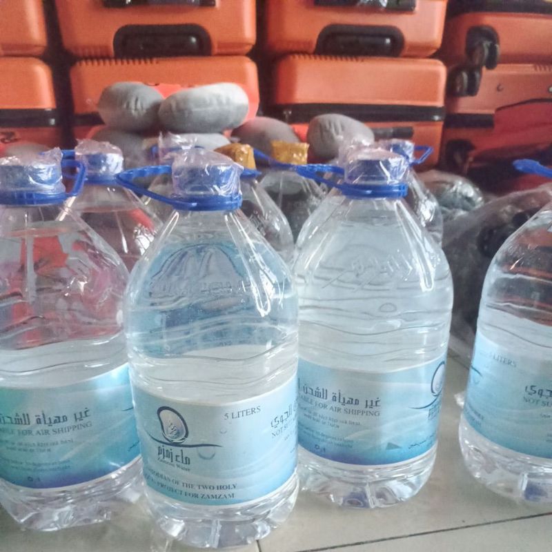 

Air zam-zam 5 liter Bawa langsung dari saudi, dijamin 100% asli