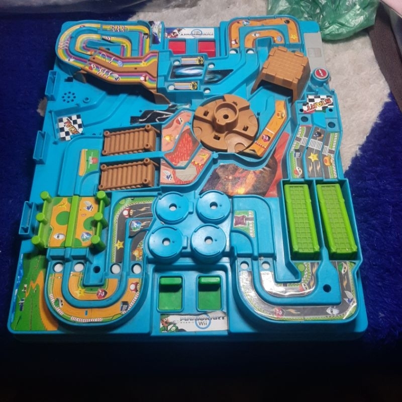Diorama board game mario kart  wii grand pri race pinball