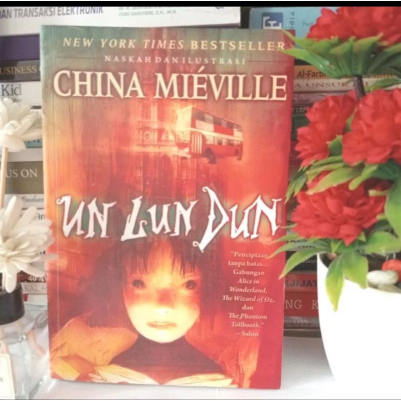 ORIGINAL NOVEL INDONESIA BEST-SELLER CHINA MIEVILLE by Un Lun Dun