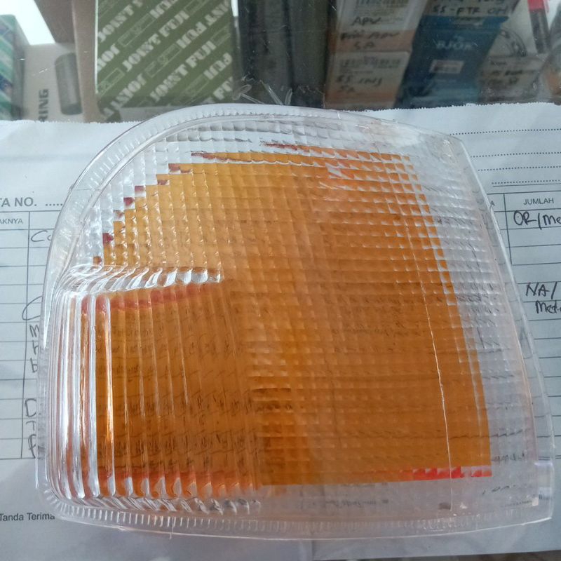 MIKA LAMPU SEIN MOBIL T120SS BAGIAN (KANAN/RH) ORIGINAL SPAREPART