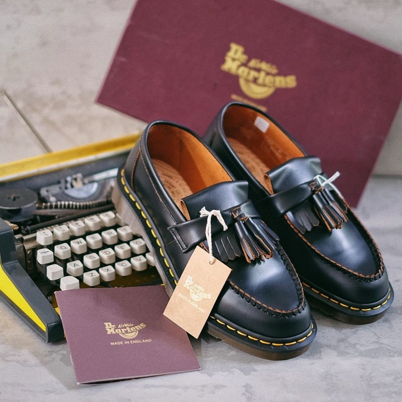 Dr martens adrian loafer tassel vintage black, quilon leather, made in england