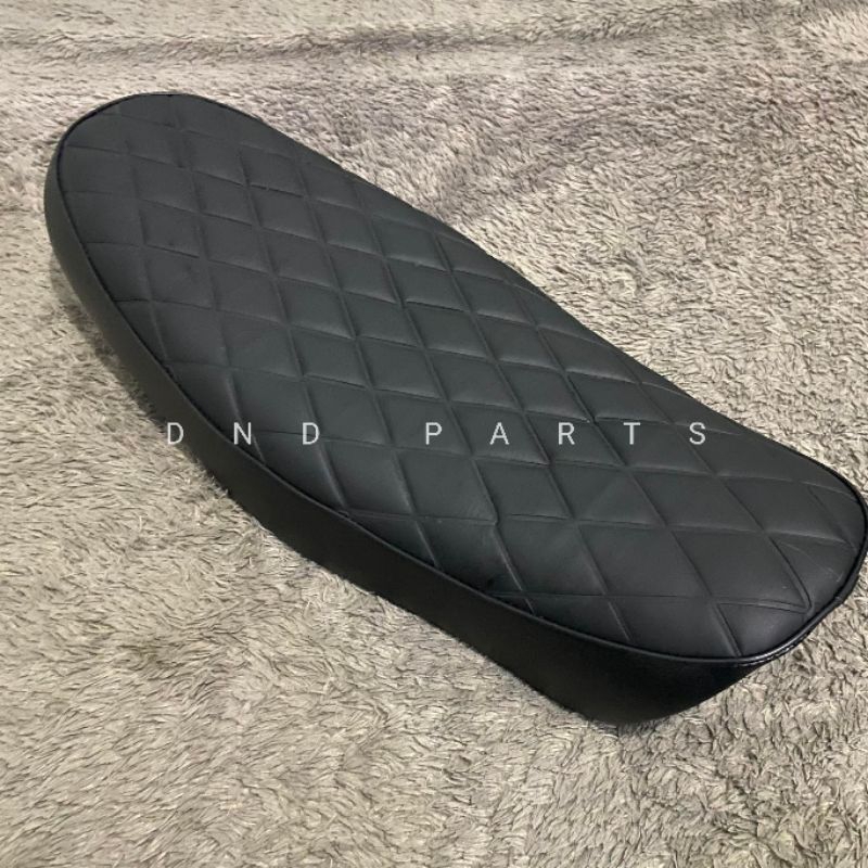 Jok Kawasaki W175 Custom PNP Model Scrambler / Caferacer