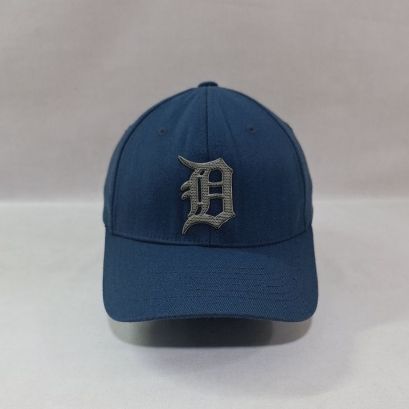 Topi Cap Fitted MLB Detroit Tigers Logo Besi Second Original