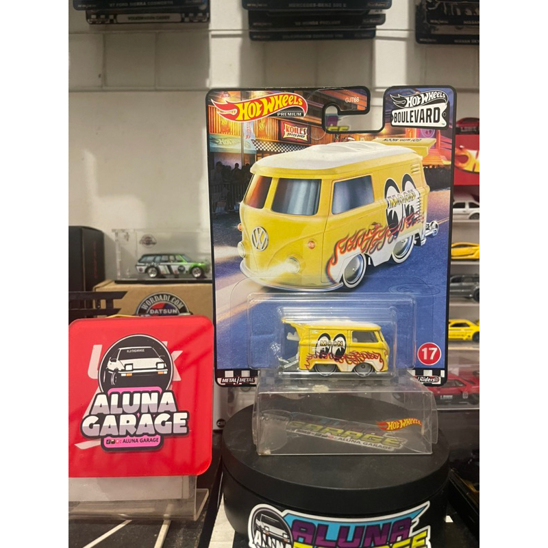 HOTWHEELS KOOL KOMBI MOON EYES