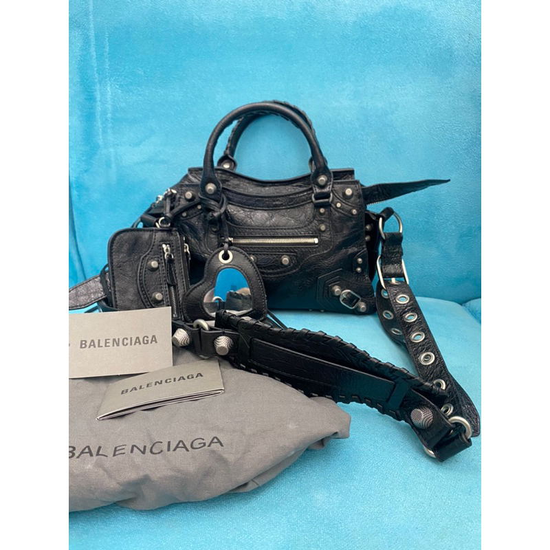 BALENCIAGA NEO CAGOLE