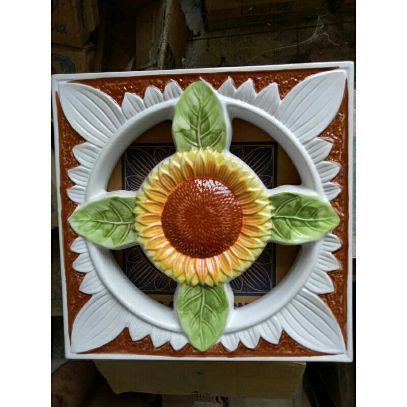 Roster keramik trisensa ukuran 30x30