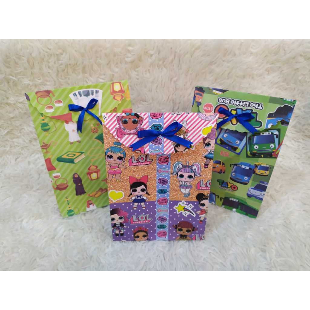 

Kertas Kado Motif Kartun Lucu Untuk Anak - Anak dan Bayi Ukuran Kecil Sedang Jumbo (tanpa pita)