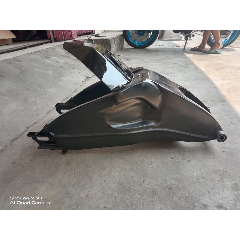 SWING ARM LENGAN AYUN MODEL BMW S1000RR PNP NINJA 250fi CBR250RR