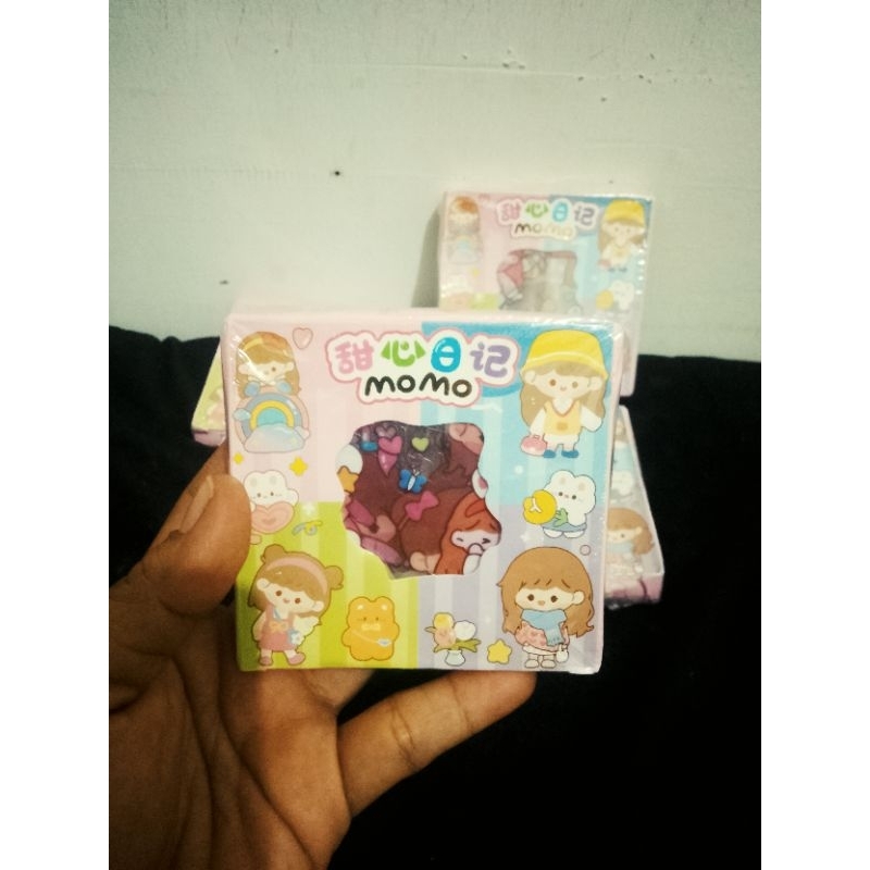 

Stiker Momo (perlembar)