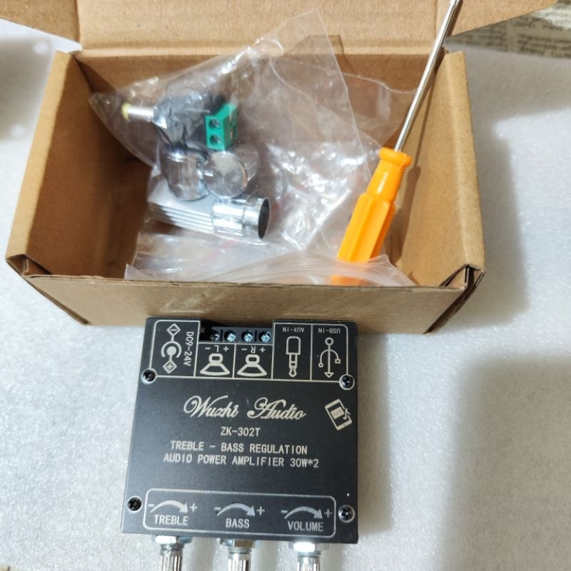 ZK-302T & ZK-302 Bluetooth Amplifier Class D 30wattx2 Bass & Treble Control