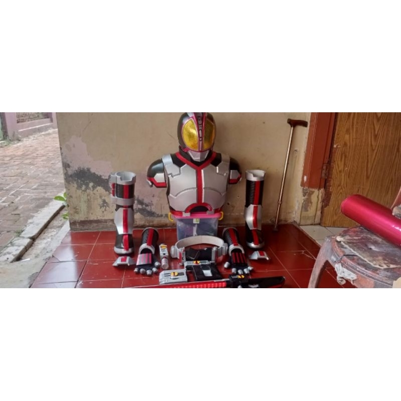 kostum cosplay kamen rider faiz