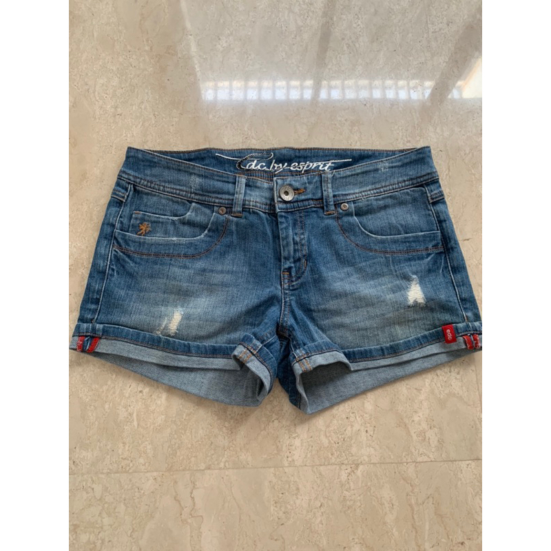 celana pendek esprit