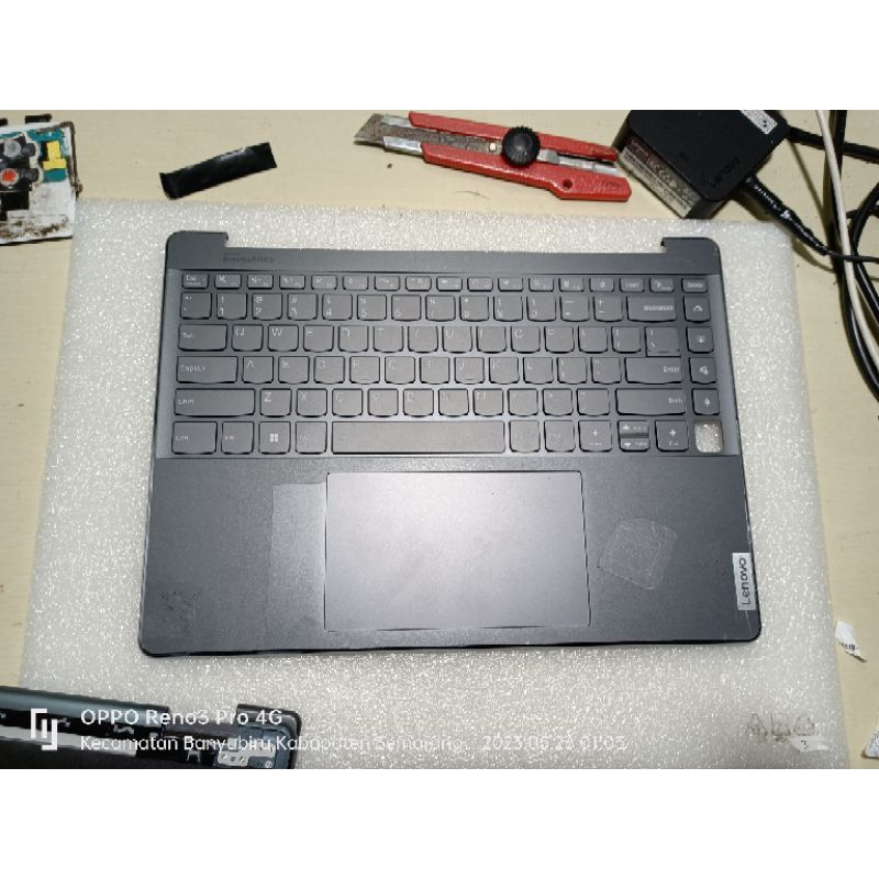 FRAME + KEYBOARD laptop Lenovo Yoga 9-141AP7  ORIGINAL CABUTAN