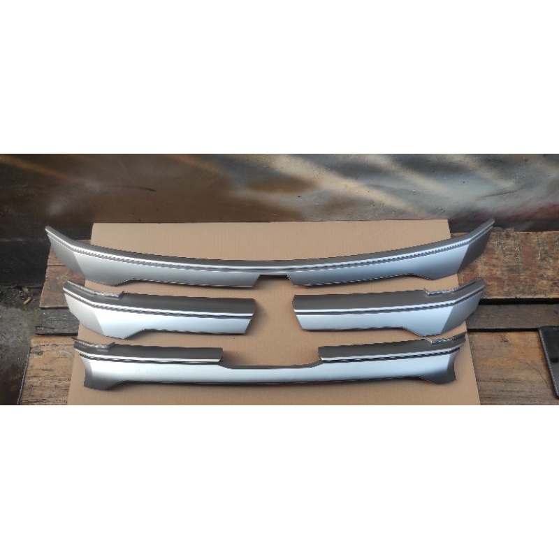 lis grill  all new pajero sport 2022