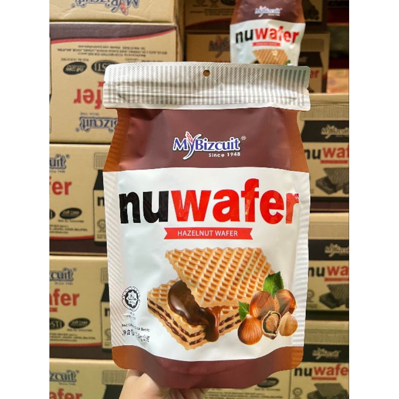 

NUWAFER MYBIZCUIT HAZZELNUT WAFER COKLAT RENYAH IMPORT 130 GRM