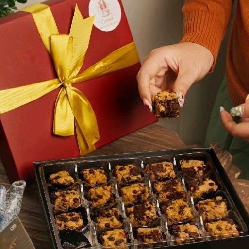 

FSASH SALE READY Hampers Christmas Natal Gift Soft chocolate Cookie Bar Gift box free PITA UCAPAN