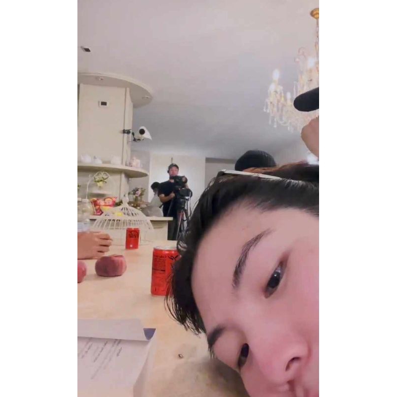 BOOKED PC WOOZI KLEPON