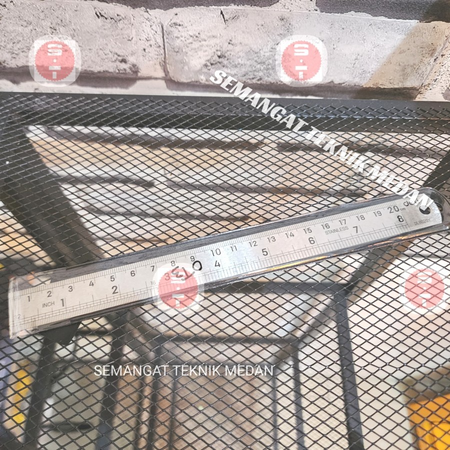 

PENGGARIS RULER MISTAR BESI BAJA STAINLESS 20CM 20 CM DELI DL8020Y