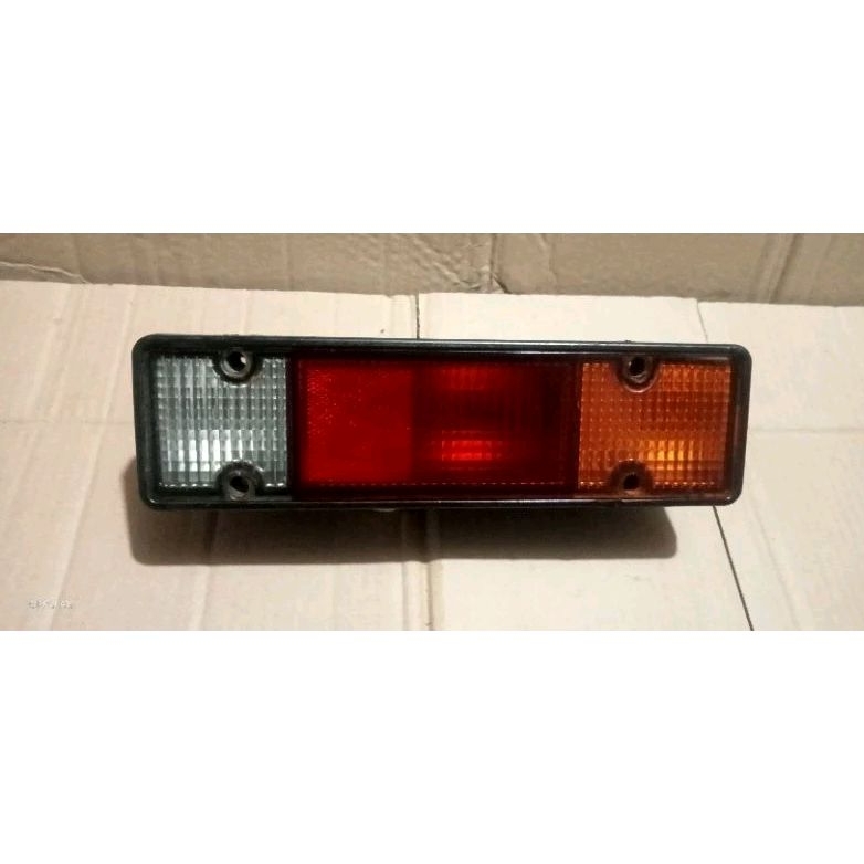 PROMO  LAMPU STOPLAM BELAKANG PICK UP L300 ORI