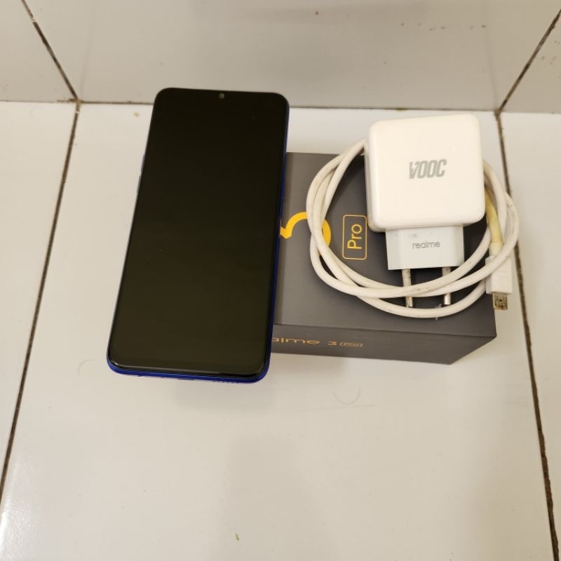 Realme 3 Pro Second
