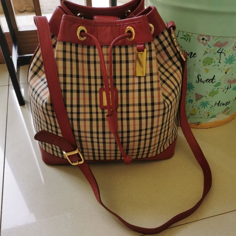 Tas serut preloved DAKS