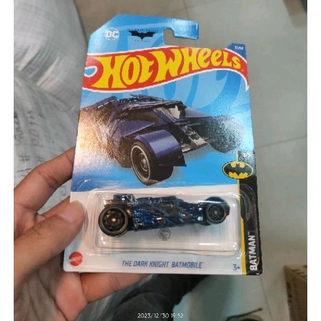 Hot Wheels The Dark Night Batmobile Treasure Hunt
