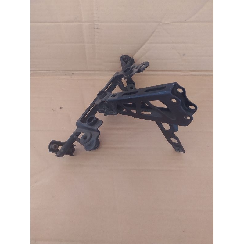 TANDUK RUSA / BREKET /  PANGKON HONDA CBR150R 2016-2018