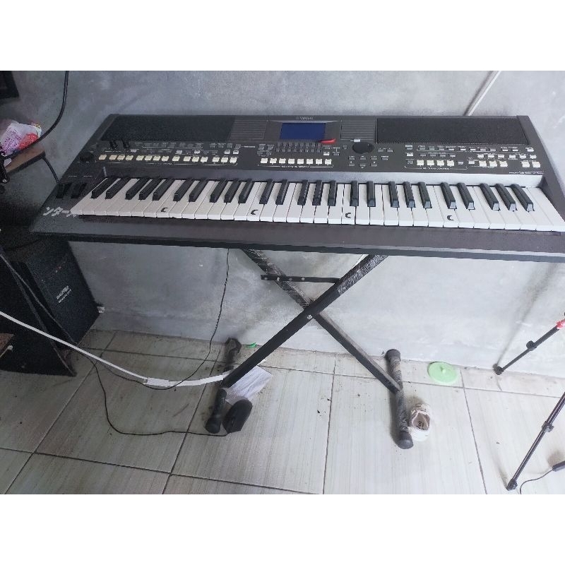 keyboard Yamaha psr s670
