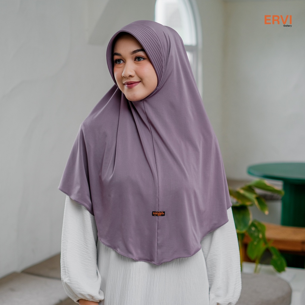 Meena by Rivantie Hijab   |  Jilbab Daily Reguler Jumbo Kerudung Muslimah