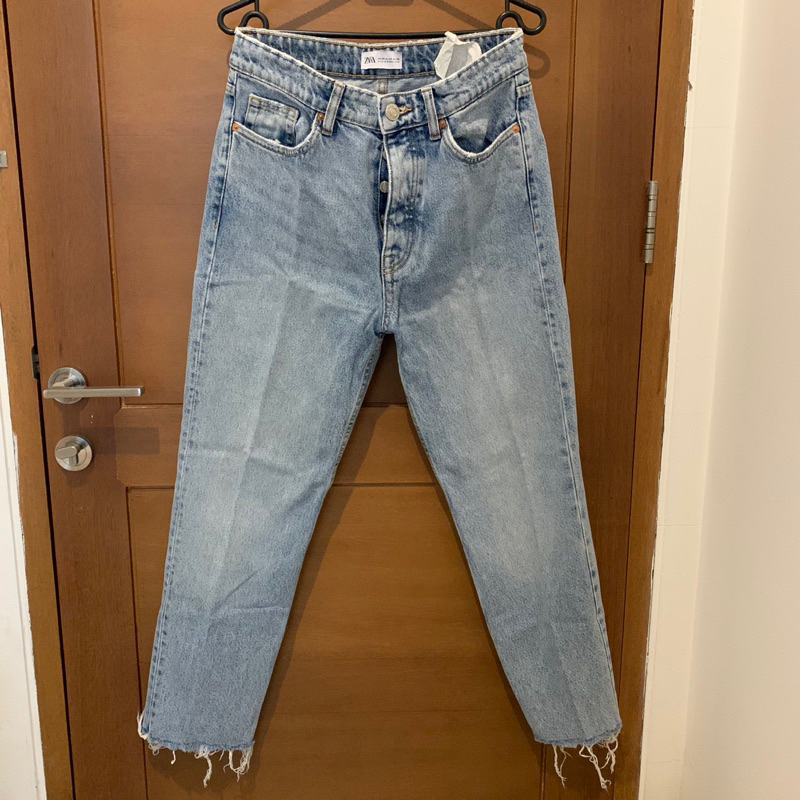 ZARA Straight Woman Jeans | Celana Jeans Wanita (Preloved)