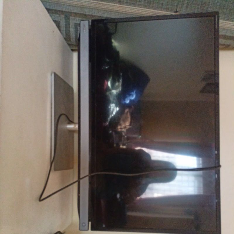 tv led toshiba 32inchi